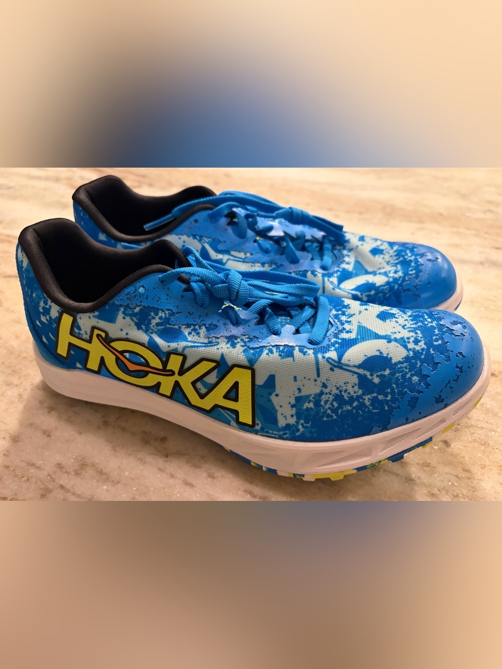 NWOT Hoka One Crescendo XC Shoes Dive Blue Evening Primrose US Women 9 / Men 7.5